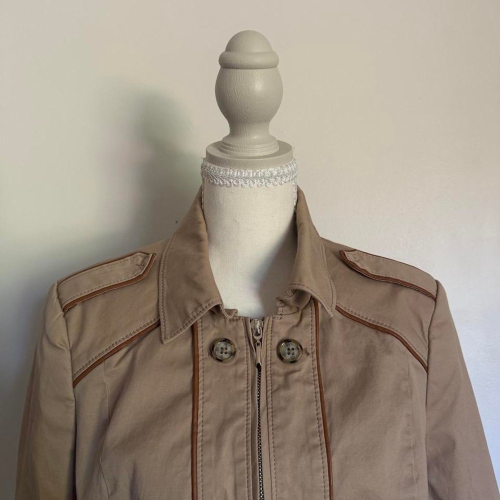 White House Black Market Tan Cropped Workwear Jacket Button Up Zip Women 12 - Picture 3 of 5